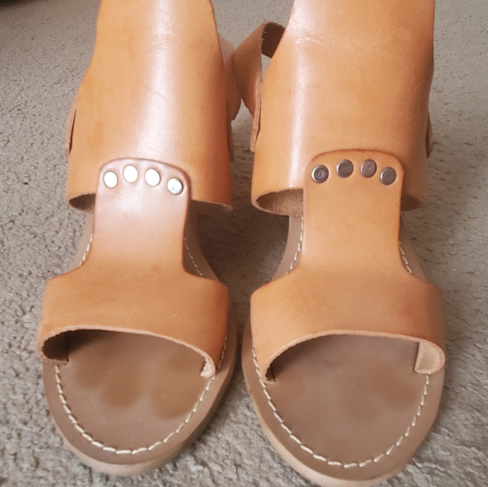 Italian leather nude taupe tan sandals